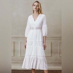 Chicwish Elegant White Long Sleeve Dress